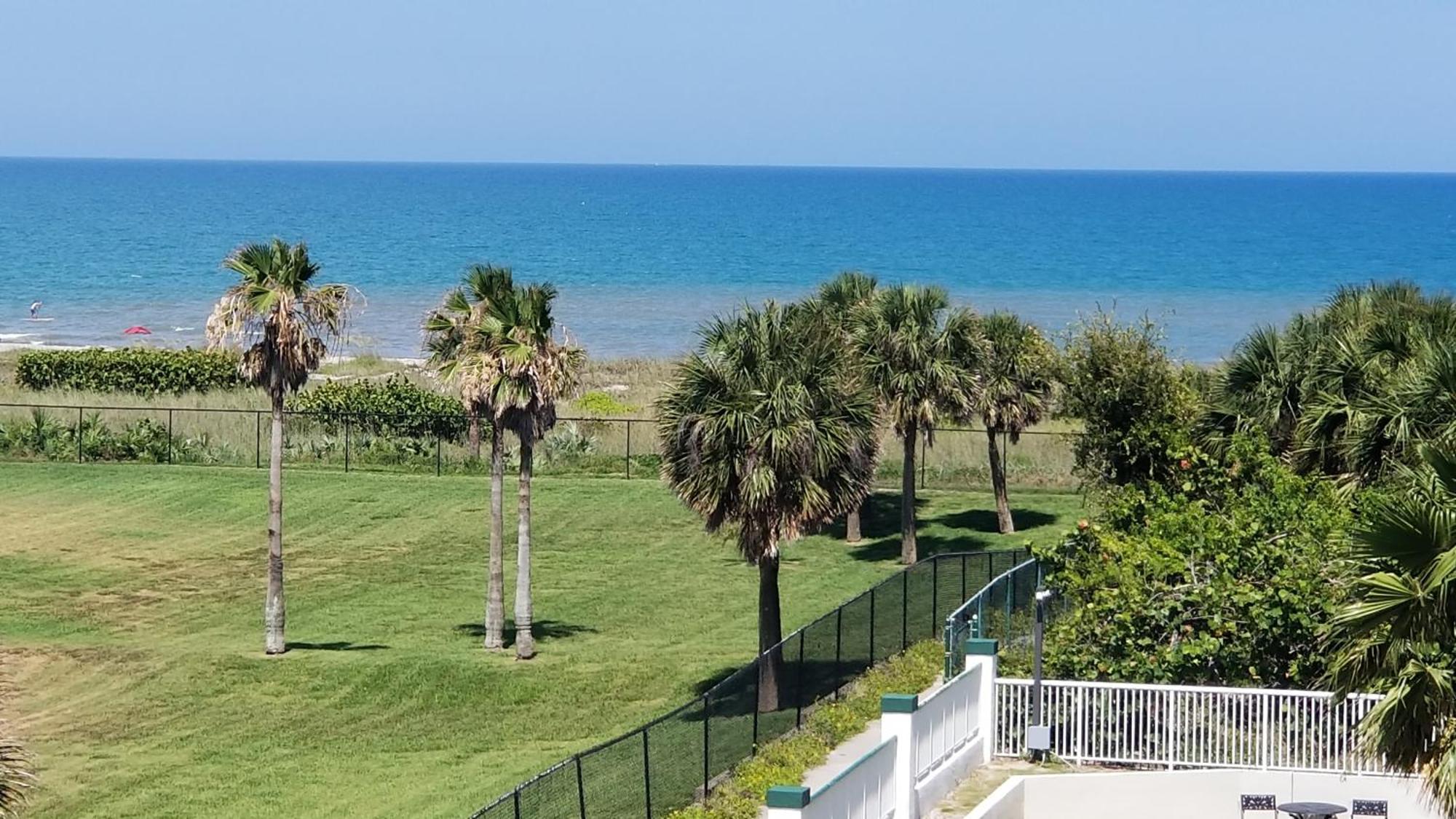 The Resort On Cocoa Beach Buitenkant foto