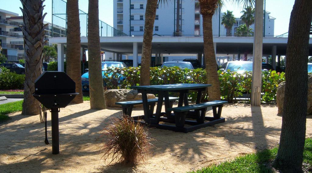 The Resort On Cocoa Beach Buitenkant foto
